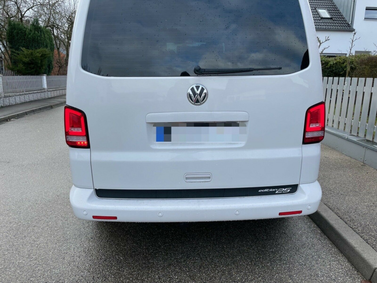 Voll LED Lightbar Design Rückleuchten für VW T5 03-09 rot/klar mit dynamischem Blinker (Heckklappe/Flügeltürer)